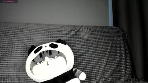 Snapshot of evaveenus chatting on 02-14-25, 09:03 evaveenus online show from 02-14-25, 09:03