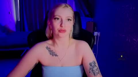 evavibe online show from 04-12-26, 06:18