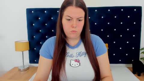 Eva online show from 10-23-25, 06:02