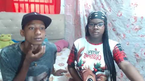 Snapshot of evaxemma chatting on 06-02-26, 01:13 Eva And Emmanuel online show from 06-02-26, 01:13