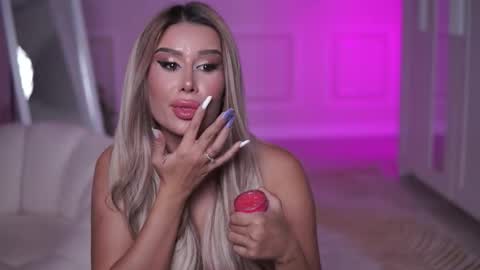 Eva online show from 11-18-25, 08:35