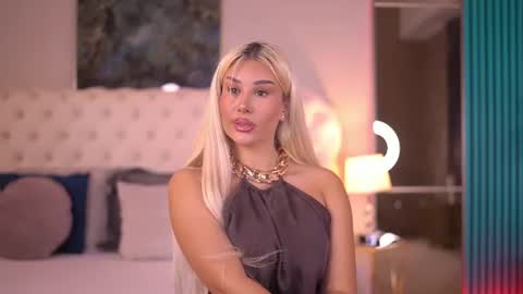 Snapshot of evazane chatting on 06-21-26, 12:30 Eva online show from 06-21-26, 12:30
