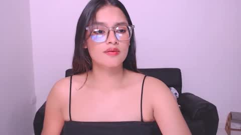 Snapshot of eve_rox18 chatting on 12-23-24, 08:11 Eve Rox18 online show from 12-23-24, 08:11