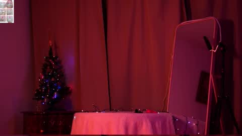 Snapshot of evechuuuus chatting on 03-17-26, 05:16 Evechuuu online show from 03-17-26, 05:16