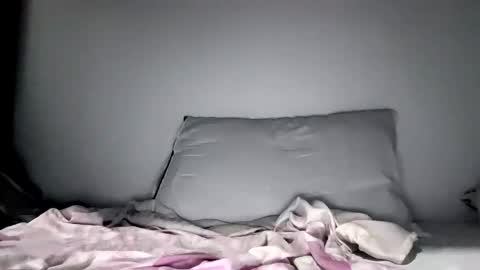 Snapshot of eveee228 chatting on 11-05-25, 10:48 eveee228 online show from 11-05-25, 10:48