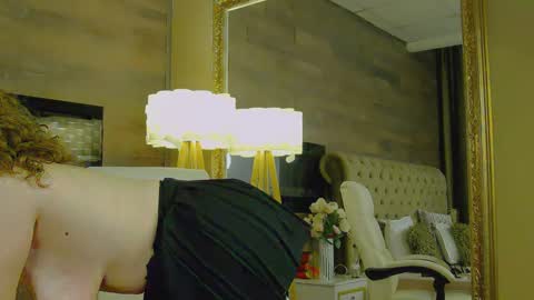 EveHamilton online show from 02-02-25, 11:11