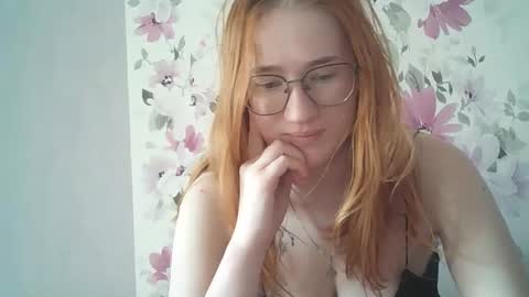 Evelina online show from 03-12-26, 01:39