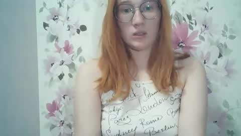 Snapshot of eveliina_shy chatting on 04-26-26, 02:59 Evelina online show from 04-26-26, 02:59