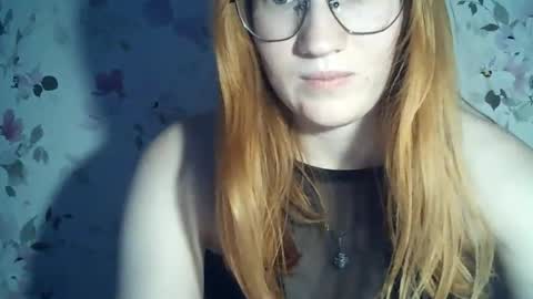 Snapshot of eveliina_shy chatting on 06-18-26, 03:49 Evelina online show from 06-18-26, 03:49