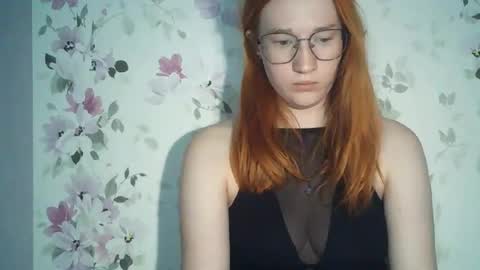 Snapshot of eveliina_shy chatting on 06-30-26, 03:57 Evelina online show from 06-30-26, 03:57