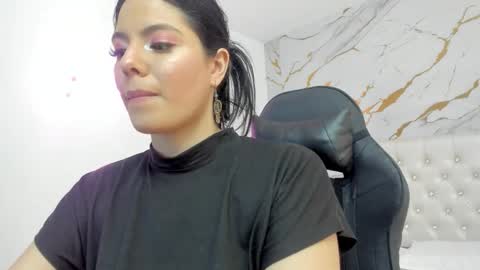 evelin__thompsson online show from 03-25-26, 03:45