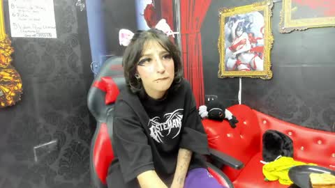 Snapshot of evelin_hellsing chatting on 05-17-26, 03:04 Evelin Hellsing online show from 05-17-26, 03:04