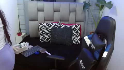 Snapshot of evelin_zaens chatting on 07-02-26, 03:56 evelin zaens online show from 07-02-26, 03:56