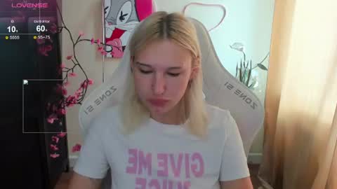 Evelina online show from 07-07-26, 01:41