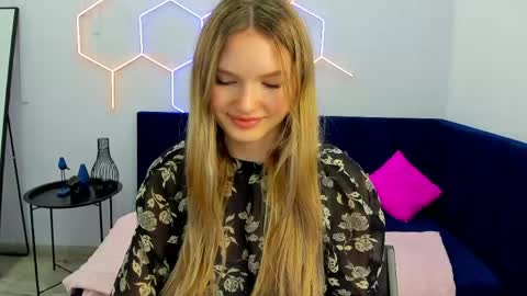 Snapshot of evelineamore chatting on 06-06-26, 08:41 Eveline online show from 06-06-26, 08:41