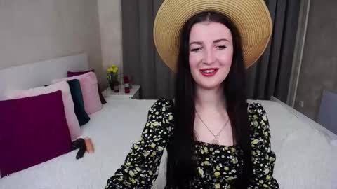 Snapshot of evelingills chatting on 11-28-25, 06:49 Evelin online show from 11-28-25, 06:49