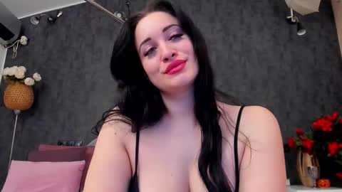 Snapshot of evellynereys chatting on 12-03-25, 05:04 evellynereys online show from 12-03-25, 05:04