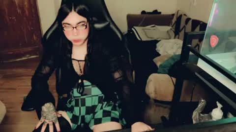 Snapshot of evelyn420521 chatting on 07-29-26, 06:28 evelyn420521 online show from 07-29-26, 06:28