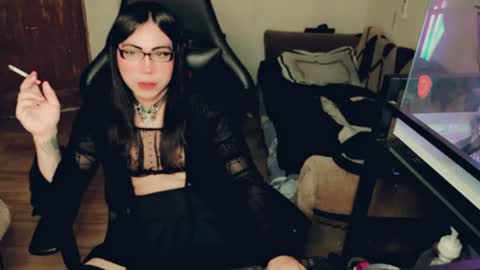 Snapshot of evelyn420521 chatting on 07-31-26, 06:29 evelyn420521 online show from 07-31-26, 06:29