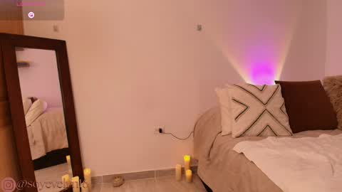 Evelyn Ruiz online show from 04-16-26, 10:16