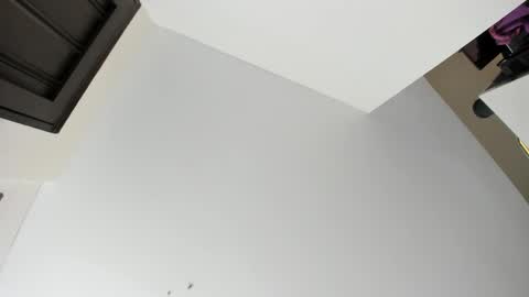 Snapshot of evelyn_coelloo chatting on 10-28-25, 06:32 Eve online show from 10-28-25, 06:32