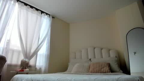 Snapshot of evelyn_coelloo chatting on 11-11-25, 05:57 Eve online show from 11-11-25, 05:57