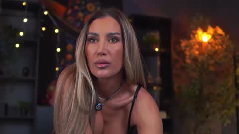 Evelyn online show from 02-01-26, 07:12