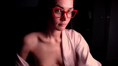 Snapshot of evelyn_gg chatting on 01-31-26, 07:11 Evelyn online show from 01-31-26, 07:11