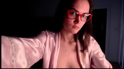 Snapshot of evelyn_gg chatting on 03-06-26, 12:01 Evelyn online show from 03-06-26, 12:01