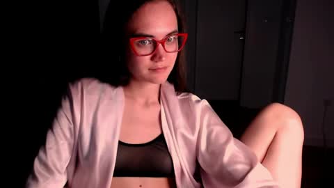 Snapshot of evelyn_gg chatting on 05-11-26, 03:29 Evelyn online show from 05-11-26, 03:29