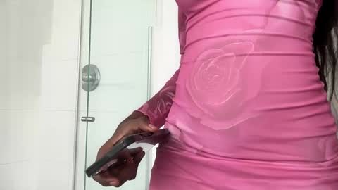 E V E L Y N  online show from 02-25-25, 03:16