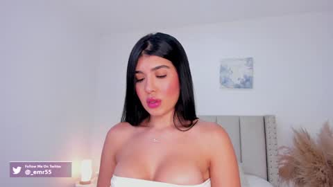 Snapshot of evelyn_montoya chatting on 12-20-24, 04:53 Evelyn online show from 12-20-24, 04:53