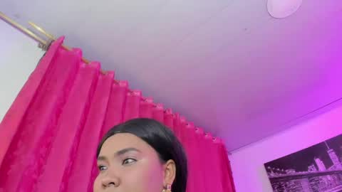 Snapshot of evelyn_sandoval chatting on 05-17-26, 11:45 Evelyn Sandoval online show from 05-17-26, 11:45