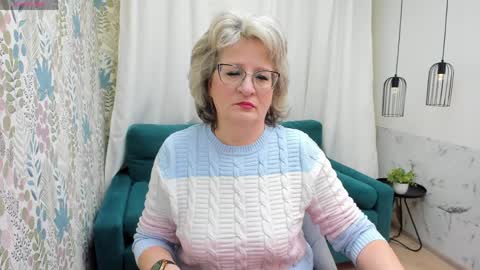 Evelyn online show from 03-27-26, 05:13