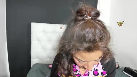 Evelyne online show from 02-24-26, 03:59