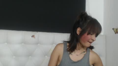 Evelyne online show from 04-09-26, 06:19