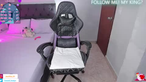 Snapshot of evelynhoward23 chatting on 10-12-25, 03:11 LAURA SOFIA INDEPENDENT MODEL FOLLOW ME NOW ALMOST 10000 FOLLOWERS online show from 10-12-25, 03:11