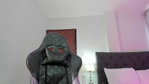 Snapshot of evelynhoward23 chatting on 11-02-25, 02:52 LAURA SOFIA INDEPENDENT MODEL FOLLOW ME NOW ALMOST 10000 FOLLOWERS online show from 11-02-25, 02:52