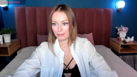 Evelyn online show from 11-24-25, 01:27