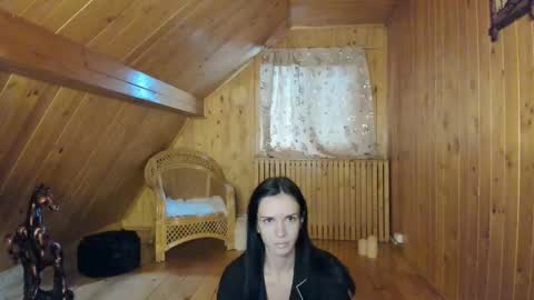 Evelynn online show from 11-04-25, 06:23