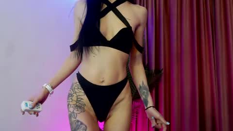 EvePosh online show from 04-22-26, 07:00