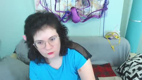 Everly online show from 12-06-24, 09:21