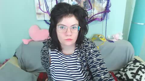 Everly online show from 12-14-24, 01:39