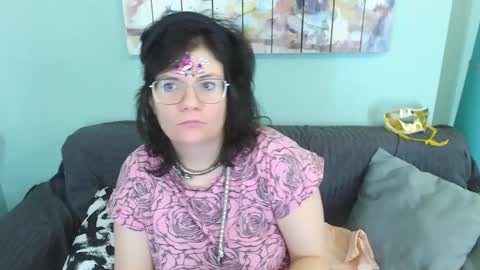 Everly online show from 01-11-25, 11:02