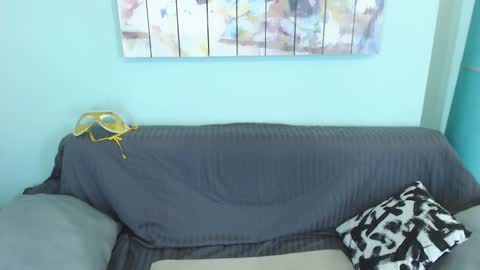 Everly online show from 03-07-25, 08:22