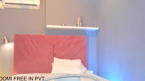 Sophia online show from 11-17-25, 05:41