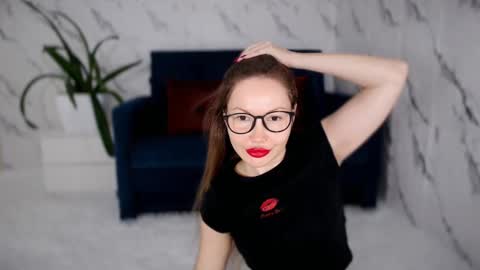 Snapshot of evesib chatting on 09-24-25, 12:36 Goddes 1 online show from 09-24-25, 12:36