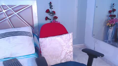 Snapshot of evha_galaw chatting on 06-01-26, 12:18 Evha Gala online show from 06-01-26, 12:18