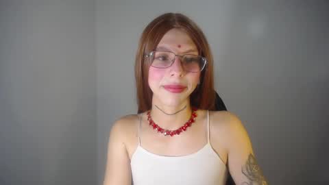 Snapshot of evi_kitty chatting on 01-28-25, 10:23 Evi online show from 01-28-25, 10:23