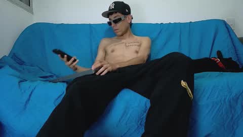 Snapshot of evil_boss1 chatting on 06-10-26, 02:45 evil_boss1 online show from 06-10-26, 02:45